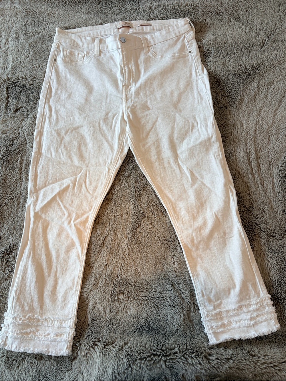 Jen7 seven for all mankind Women's White Frayed Hem Jeans